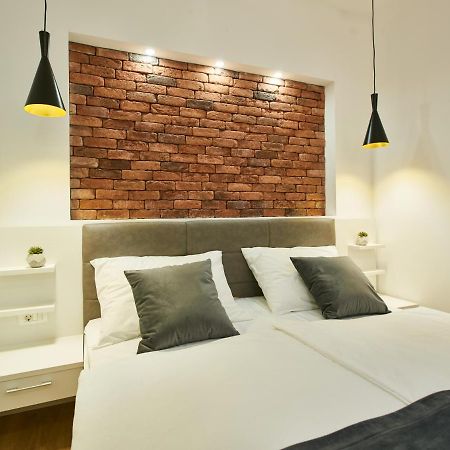 Bed Of Roses Apt 2, Premium, Designer Decorated Ζάγκρεμπ Εξωτερικό φωτογραφία