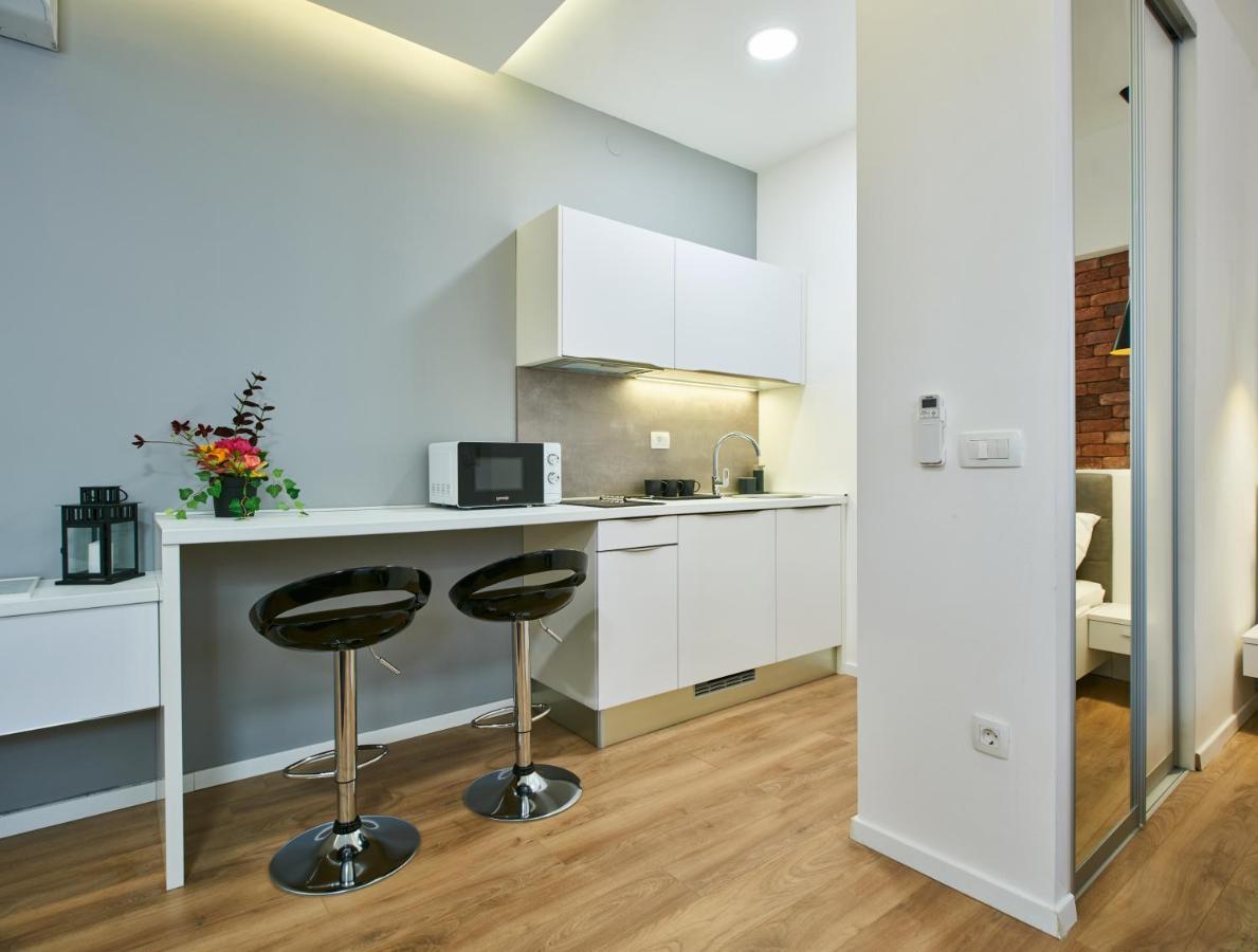 Bed Of Roses Apt 2, Premium, Designer Decorated Ζάγκρεμπ Εξωτερικό φωτογραφία